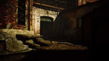 verlaten industriële fabrieksgebouwen bij zonsondergang video