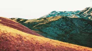 coucher de soleil couleurs montagne ciel paysage video