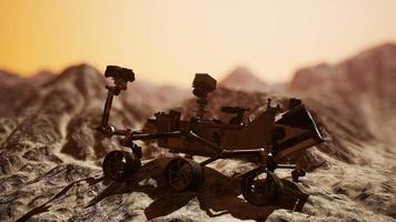 nieuwsgierigheid mars rover die het oppervlak van de rode planeet verkent video