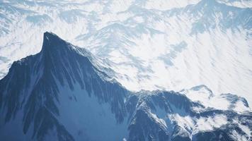 montagnes des alpes vues du ciel video