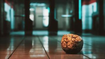 vieux ballon de football dans le métro vide video