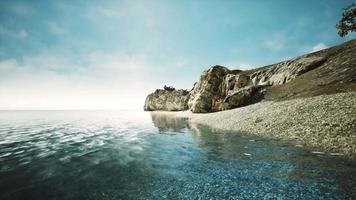 formation rocheuse sur la costa brava video