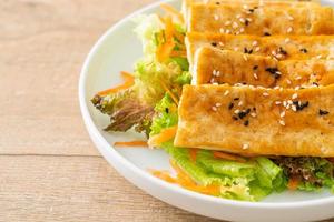 teriyaki tofu salad with sesame photo