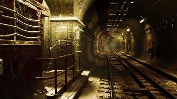 licht 's nachts in de metrotunnel de oude stad video