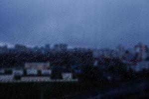 gotas de lluvia en una textura de ventana foto