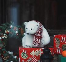 oso polar de juguete de navidad foto