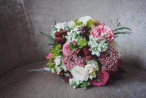 Wedding flowers, bridal bouquet photo