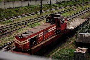 vía locomotora diesel foto