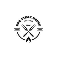 logotipo de barbacoa. logotipo de la casa de bistec. sello de logotipo de la casa de la parrilla. fuego y tenedor vector