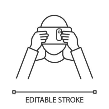 VR cardboard linear icon. Virtual reality platform. Thin line illustration. Handmade VR headset with smartphone. Virtual reality player contour symbol. Vector isolated outline drawing. Editable stroke