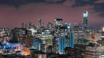 4K-Zeitraffer-Sequenz von Toronto, Kanada - Midtown Toronto bei Nacht video