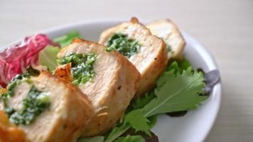 Baked chicken breast stuffed with cheese and spinach video