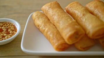 deep fried spring roll with sauce video