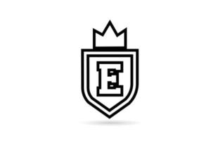 Logotipo de icono de letra del alfabeto e en blanco y negro con escudo y diseño de línea de corona de rey. plantilla creativa para negocios y empresas. vector