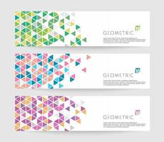 conjunto de banners horizontales blancos con un colorido patrón de formas triangulares geométricas. colección de diseño de plantilla de cupón de color de moda. diseño para elementos de sitio web de banner. ilustrador vectorial vector