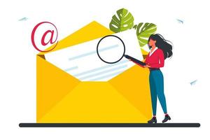 concepto de correo electrónico. una mujer tiene correo. personas leyendo cartas, nuevos mensajes entrantes, sms, correo no deseado, notificación por correo, chat. un hombre pequeño se para junto a un sobre entrante con una carta. ilustración vectorial vector