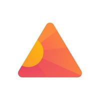 concepto de logotipo de triángulo naranja vector