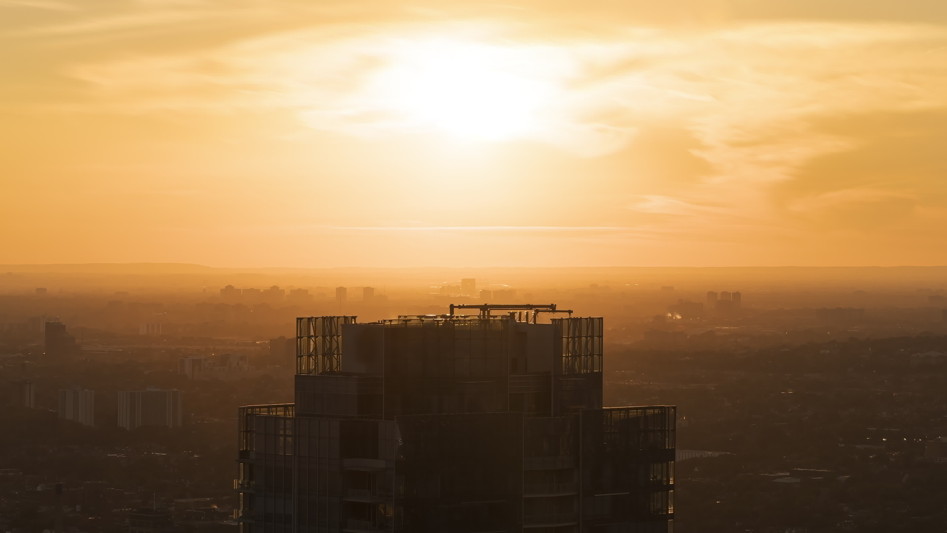 4K Timelapse Sequence of Toronto, Canada - A skyscraper during the