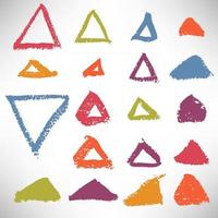 colorido conjunto de triángulos grunge dibujados a mano, marcos, elementos para el diseño. colección de formas geométricas aisladas sobre fondo blanco. vector