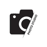 Logo for photography studio Free Vector