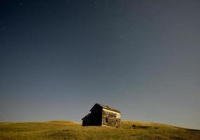 tiro nocturno casa abandonada foto