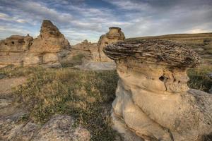 hoodoo badlands alberta canadá foto