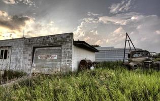 antiguo edificio abandonado foto