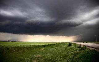 pradera nubes de tormenta canadá foto