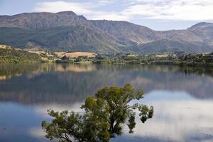 Lake Hayes New Zealand photo