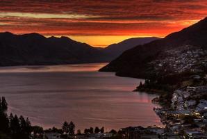 queenstown nueva zelanda atardecer foto