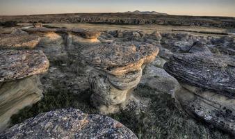 hoodoo badlands alberta canadá foto