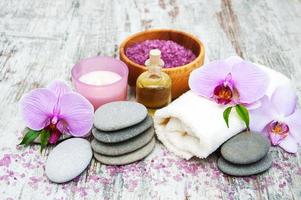 productos de spa con orquídeas foto