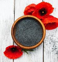 Bowl with poppy seeds photo