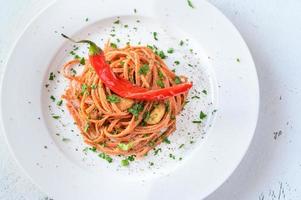 pasta aglio, aceite y peperoncino foto