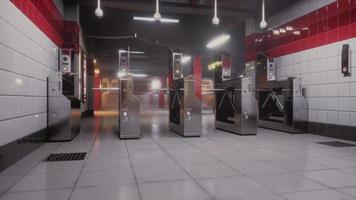estación de tren vacía durante la pandemia de covid-19 video