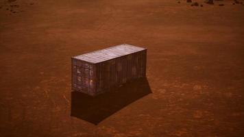 container abbandonato nel deserto video