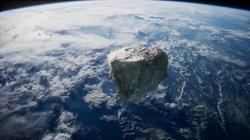 asteroide peligroso acercándose al planeta tierra video