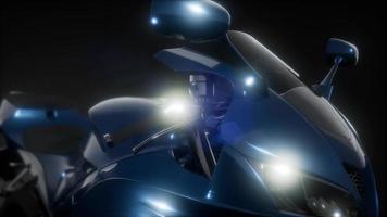 moto sport bike en estudio oscuro con luces brillantes video