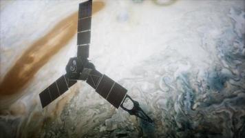 satélite juno en órbita alrededor de júpiter video