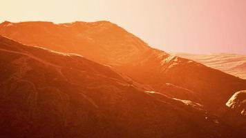 winterliche Berglandschaft bei Sonnenuntergang video