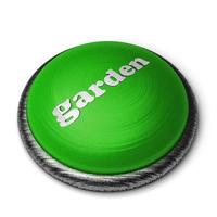 palabra jardín en botón verde aislado en blanco foto