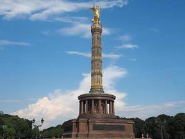 estatua del ángel en berlín foto