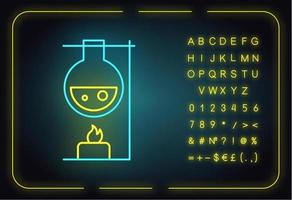 Matraz de laboratorio de calefacción con icono de luz de neón de vela. experimento de laboratorio interacción con productos químicos. química Orgánica. signo brillante con alfabeto, números y símbolos. ilustración vectorial aislada vector