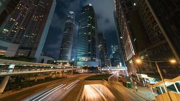 Secuencia de lapso de tiempo de 4k de hong kong, china - tráfico del centro por la noche video