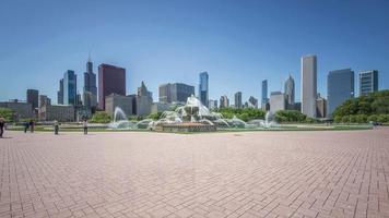 sequência de timelapse 4k de chicago, eua - o horizonte de chicago durante um dia ensolarado video