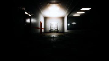 corridoio vuoto del laboratorio dell'ospedale scuro video