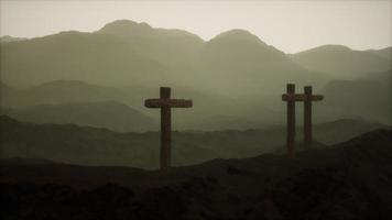 houten kruisbeeld kruis op berg video