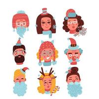 caras navideñas conjunto de lindos hombres y mujeres jóvenes felices con diferentes sombreros de santa y barbas. retrato de cabeza de chicas y chicos sonrientes. colección de emoticonos modernos. ilustración vectorial plana.
