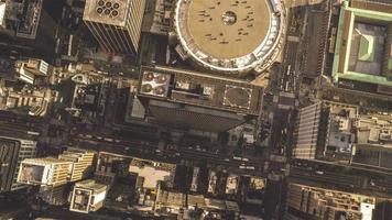 4k imagens aéreas filmadas acima do jardim da praça madison em nova york video