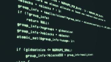 código de hacker corriendo por un terminal de pantalla de computadora. representación 3d foto